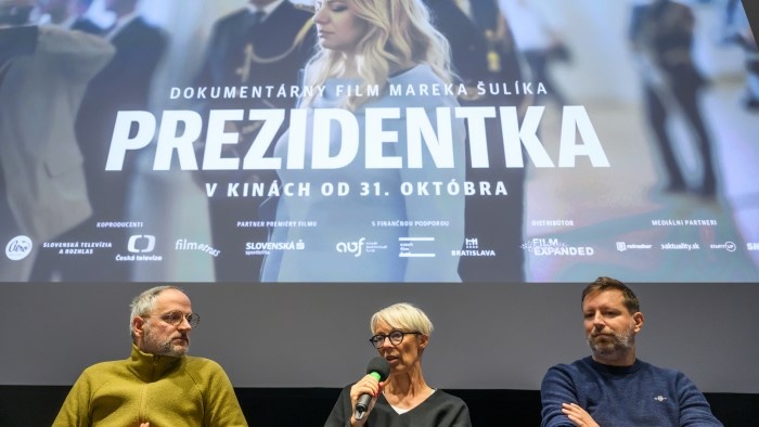 Novinárska projekcia dokumentárneho filmu Prezidentka_TASR.jpg