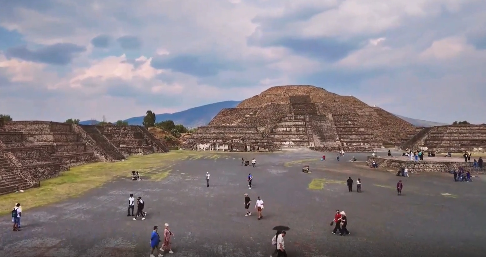 pyramídy-Mexiko-STVR