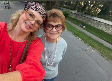 Sona Mullerova s mamou