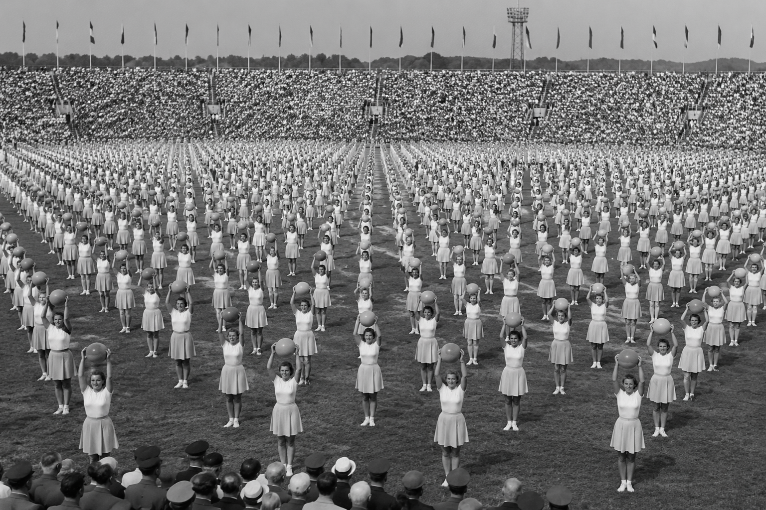 Pozrite si rok 1956. Takto vyzerala spartakiáda v Československu