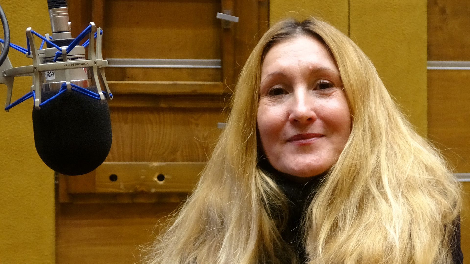 Jazdí na koni, maľuje obrazy a prihovára sa vám každé ráno. Gabika Angibaud miluje úprimnosť