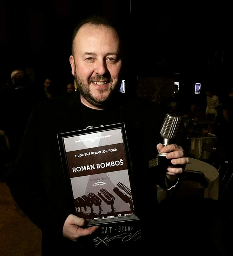 roman-bomboš-s-cenou-naj-moderator