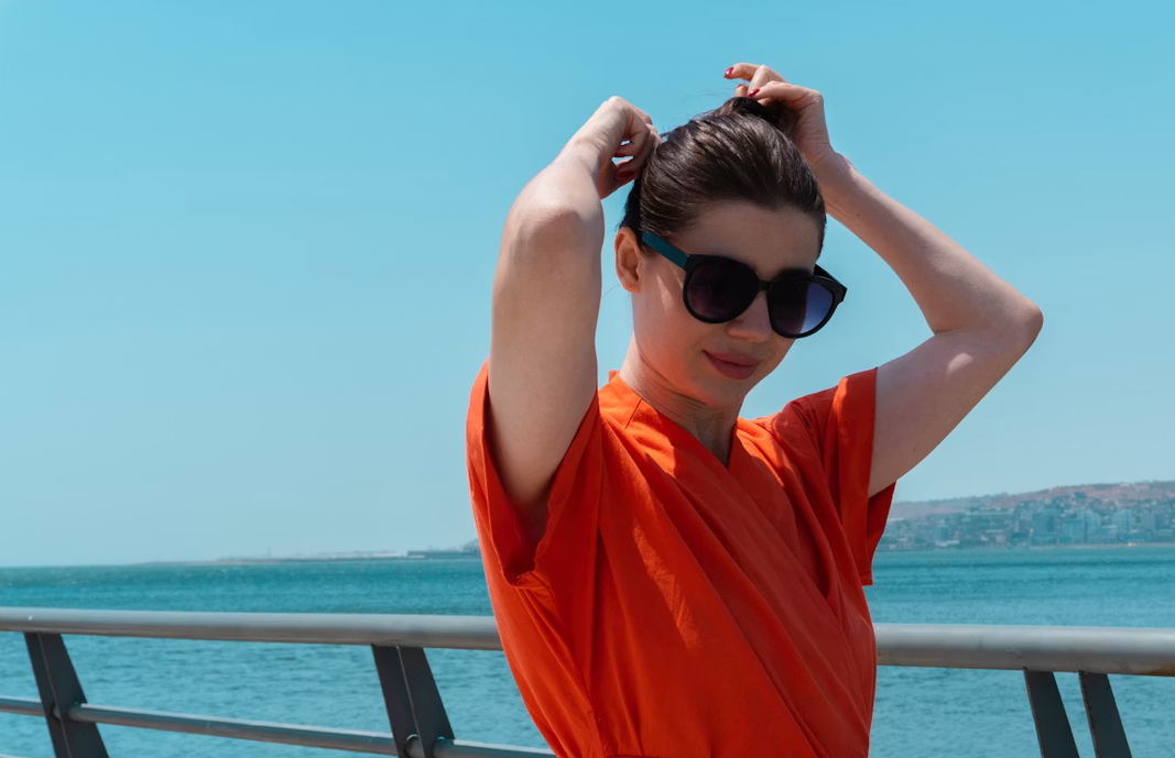 Jedny šaty, desiatky outfitov. V Dámskom klube ukázali letný trend, ktorý sa oplatí mať v šatníku