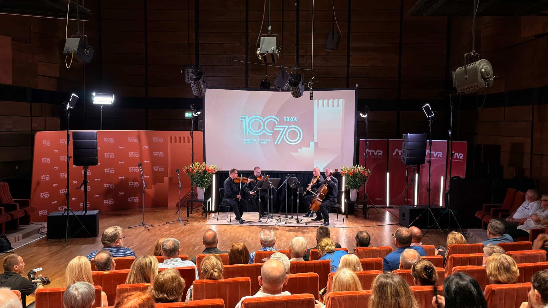 otvorenie-výstavy-pyramída-sto-rokov-Ivana-Horváthová-STVR