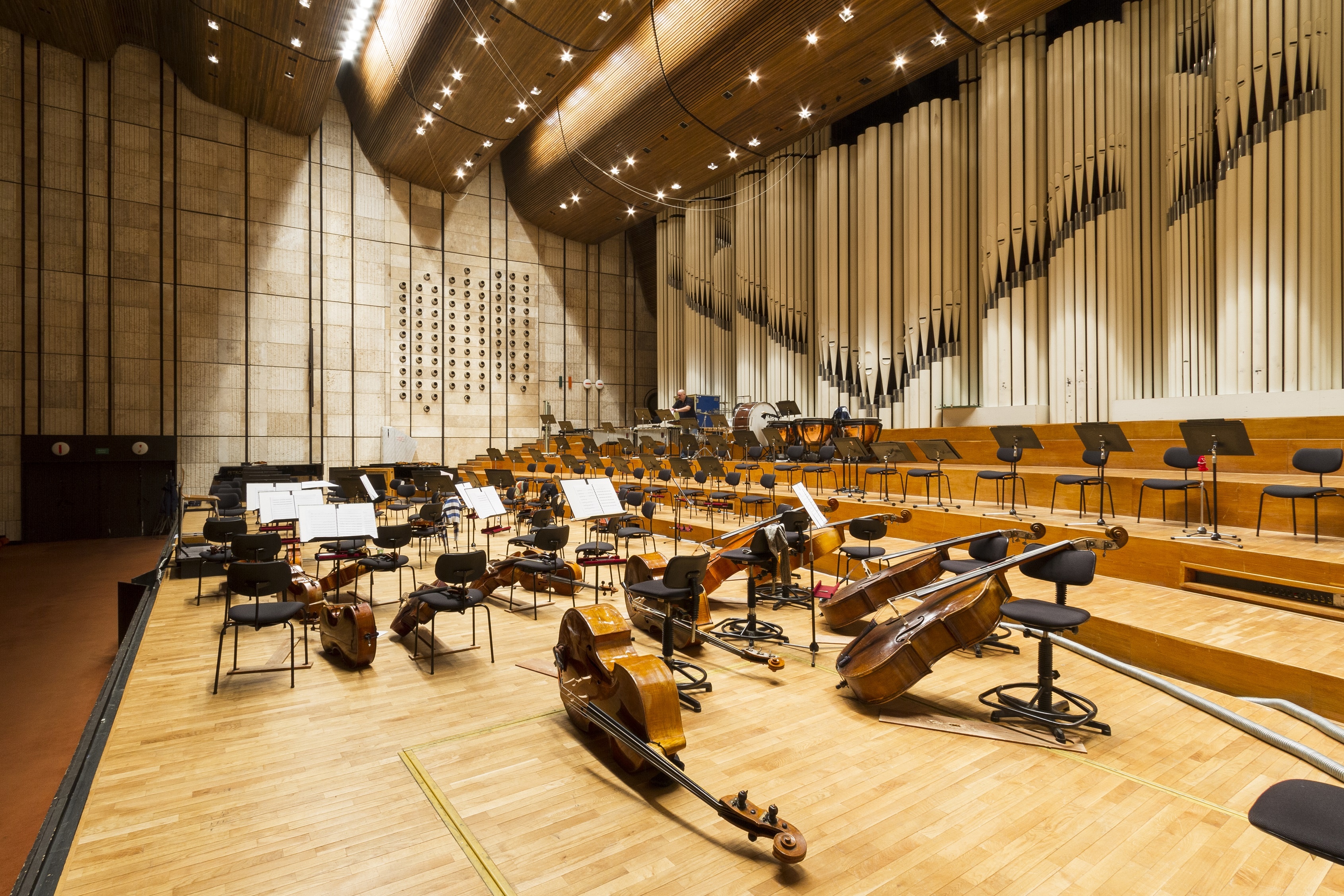 Velke koncertne studio_organ (1).jpg
