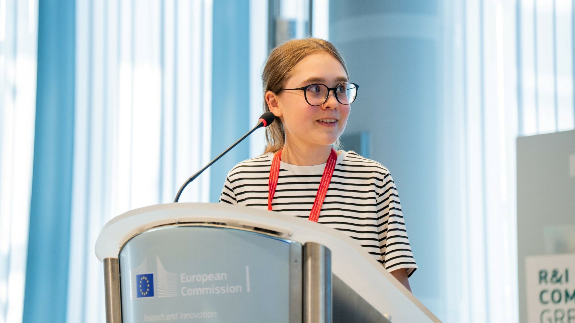 Slovenka Anna získala miesto na prestížnom kvantovom programe. Teraz potrebuje pomoc ľudí