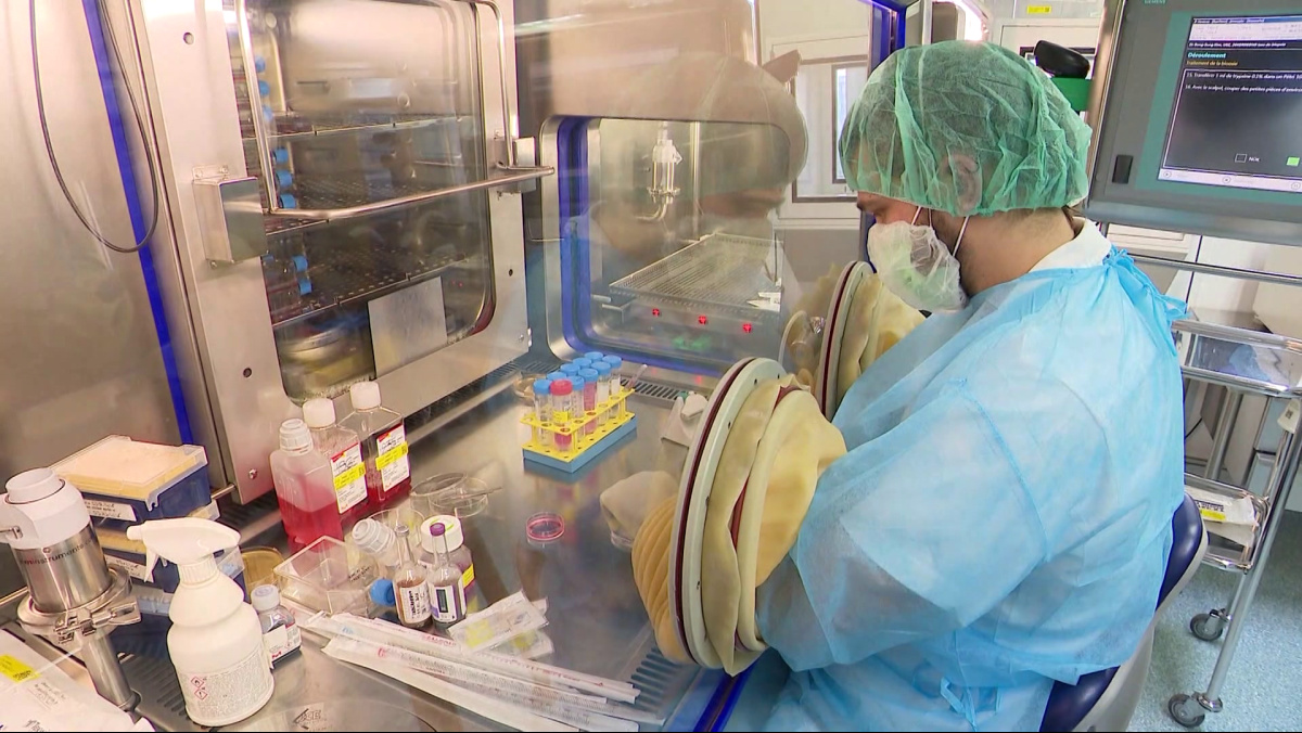 V unikátnom laboratóriu od požiaru v Crans-Montane pracujú takmer nepretržite: Pestujú kožu pre popálených