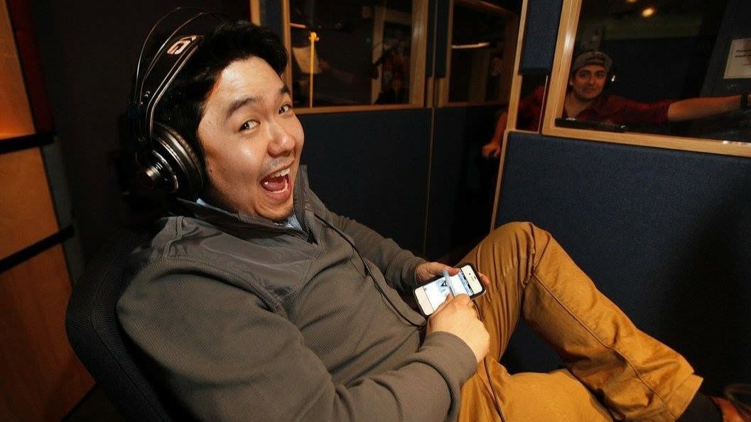 Náhle zomrel hlas Bugs Bunnyho a Daffyho Ducka. Eric Bauza mal iba 46 rokov